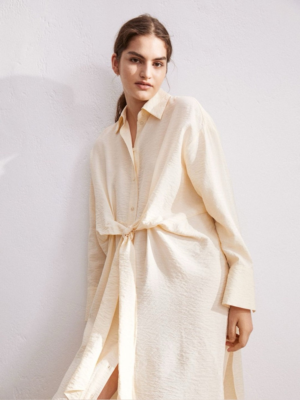 H&M pale butter yellow long duster tie front dress
